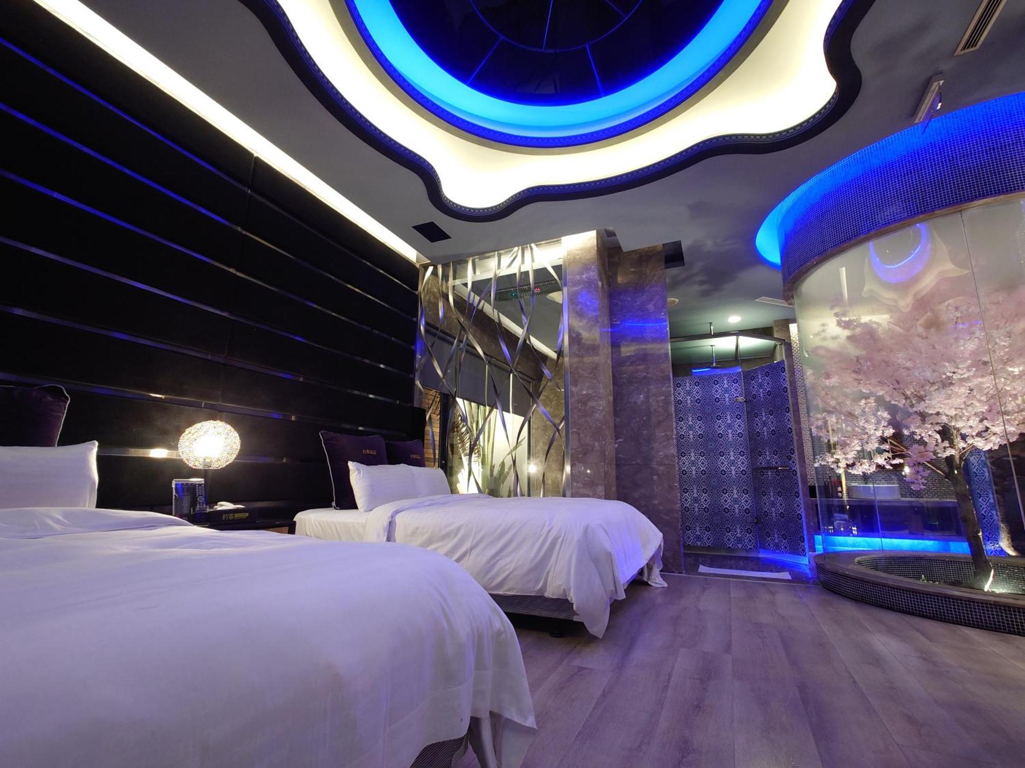 The Yorker Deluxe Motel Таоюань Екстер'єр фото