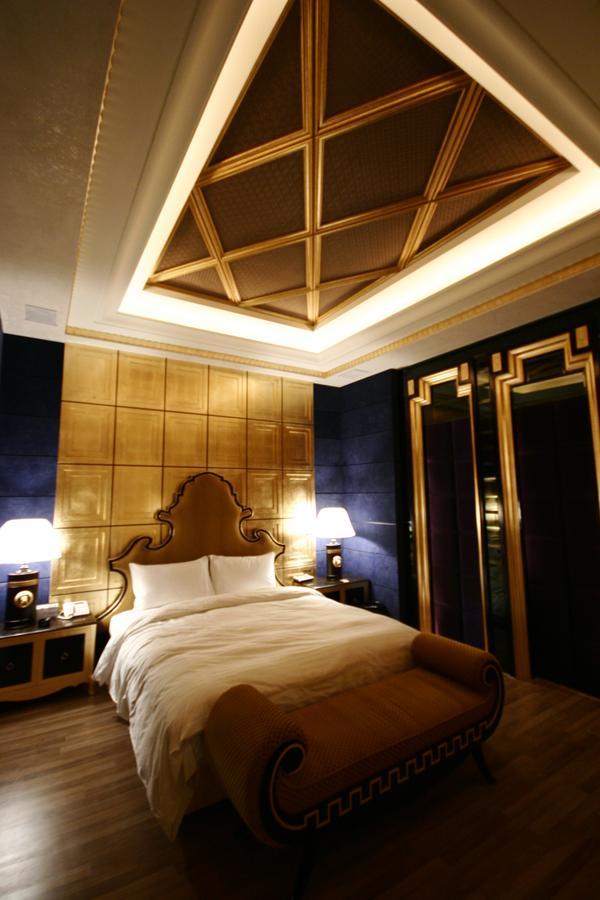 The Yorker Deluxe Motel Таоюань Екстер'єр фото