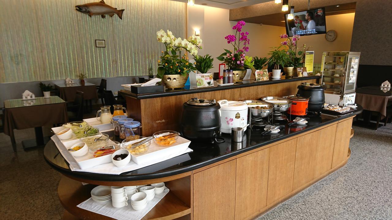 The Yorker Deluxe Motel Таоюань Екстер'єр фото